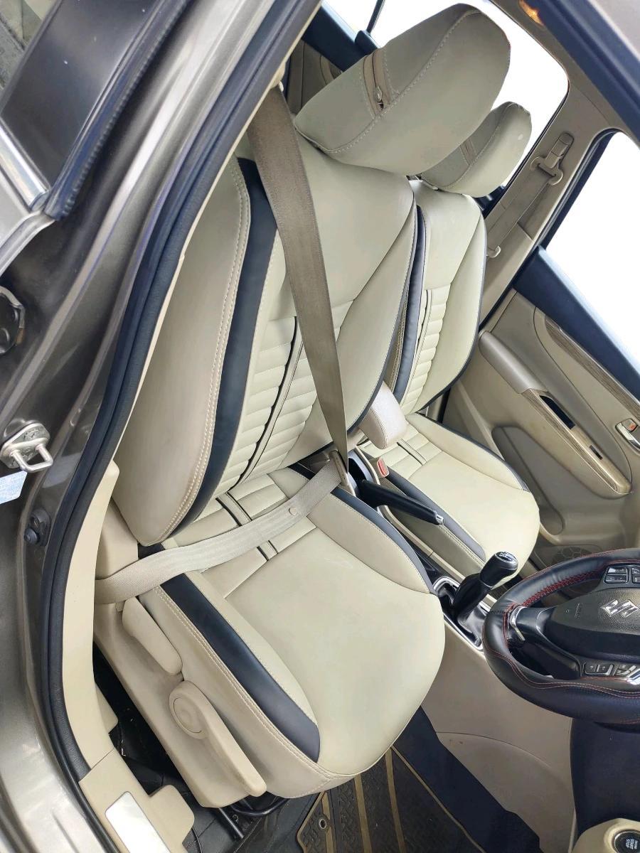 2018 Maruti Ciaz ALPHA 1.5 SHVS PETROL, Petrol, Manual, 78,075 km, interior