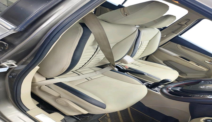 2018 Maruti Ciaz ALPHA 1.5 SHVS PETROL, Petrol, Manual, 78,075 km, interior