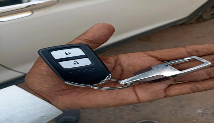 2017 Honda WR-V 1.5L I-DTEC VX MT, Diesel, Manual, 78,174 km, interior