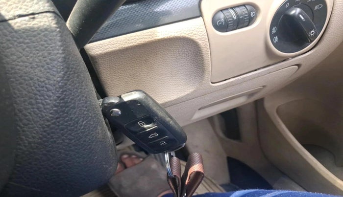 2011 Volkswagen Jetta COMFORTLINE 2.0L TDI, Diesel, Manual, 92,294 km, interior