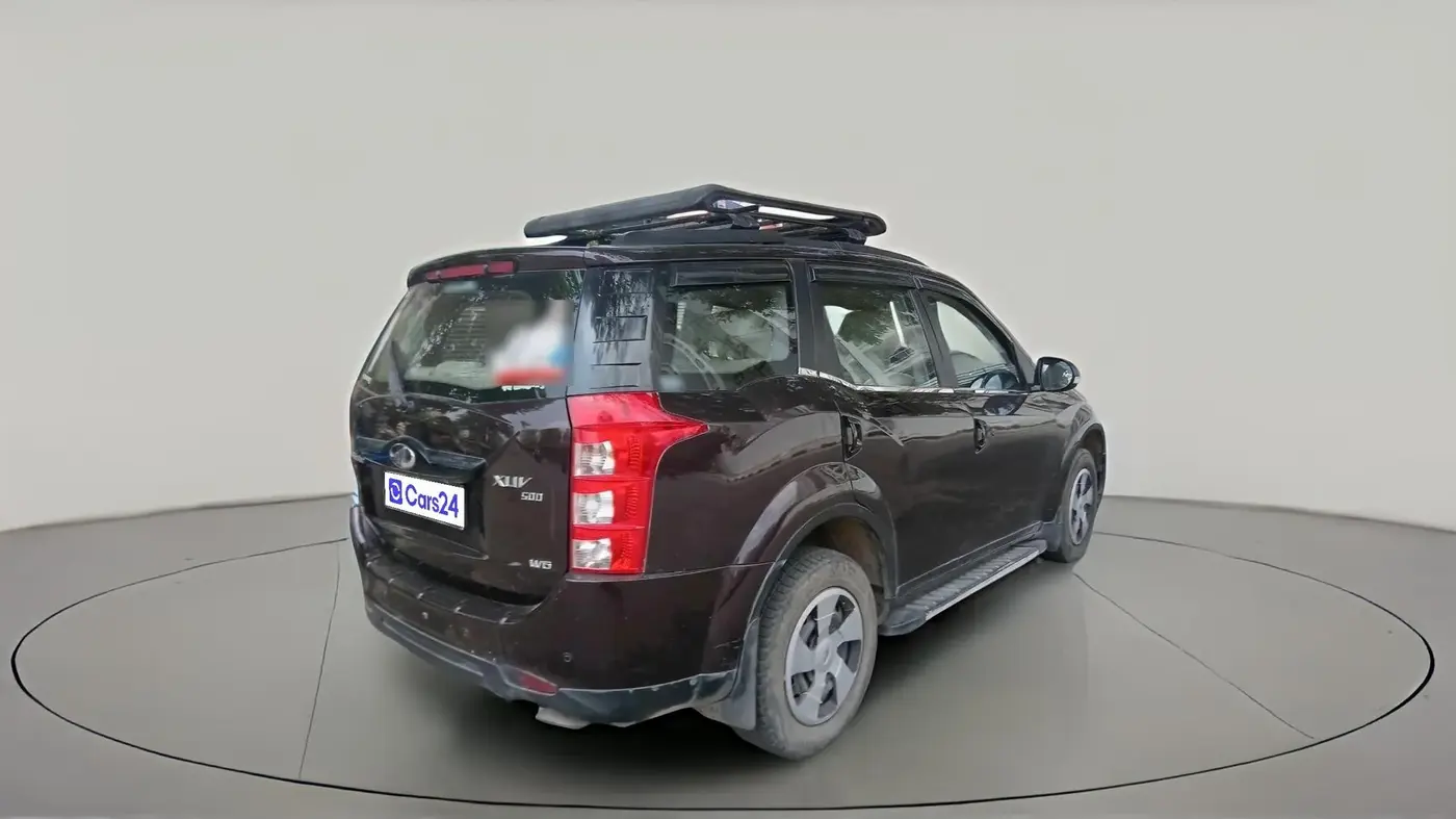 2017 Mahindra XUV500 W6, Diesel, Manual, 1,25,319 km, exterior