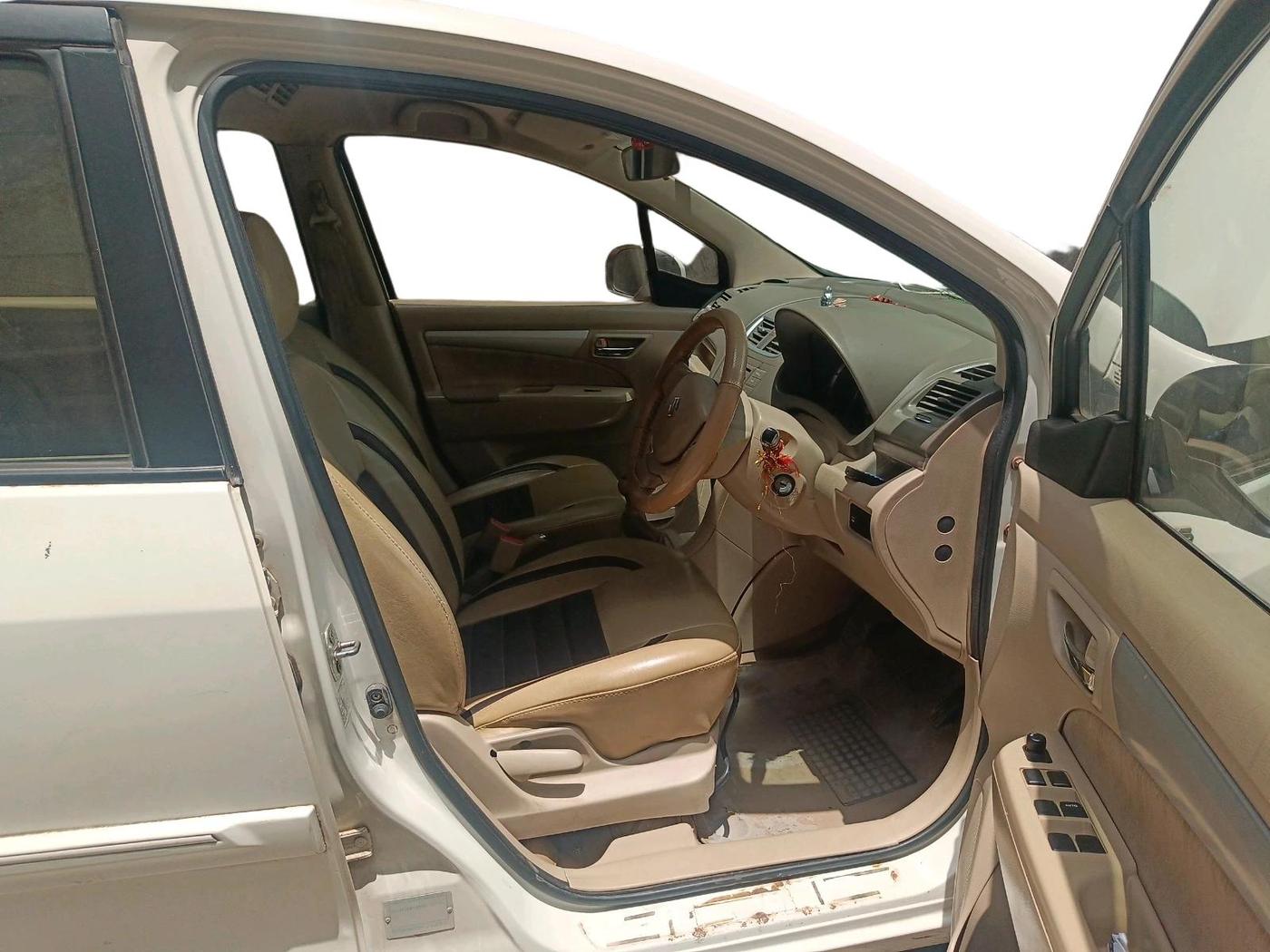 2012 Maruti Ertiga VDI, Diesel, Manual, 1,71,138 km, interior