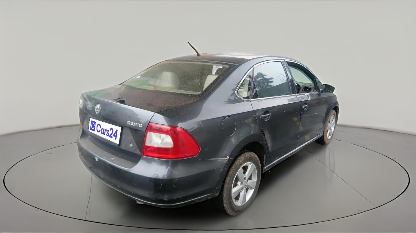 2016 Skoda Rapid AMBITION 1.5 TDI AT, Diesel, Automatic, 1,46,192 km, exterior