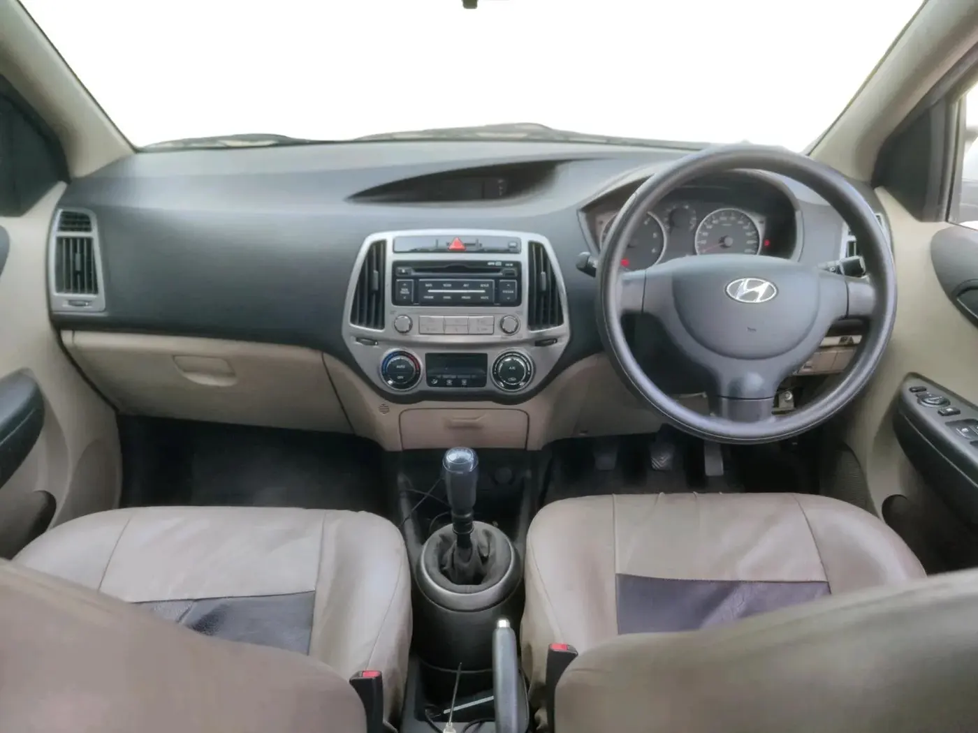 2014 Hyundai Elite i20 MAGNA 1.4 CRDI, Diesel, Manual, 83,960 km, interior