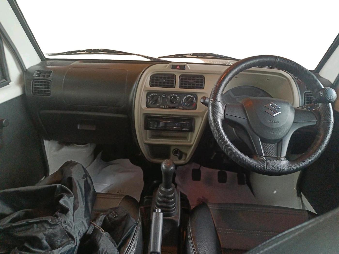 2023 Maruti Eeco 5 STR AC CNG, CNG, Manual, 16,995 km, interior