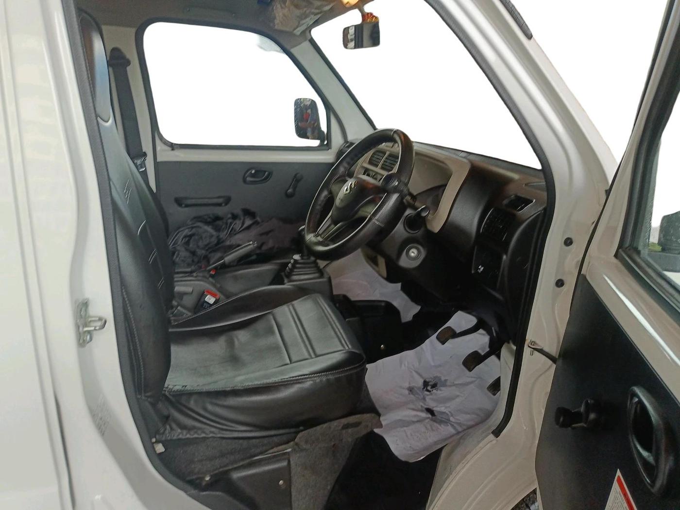 2023 Maruti Eeco 5 STR AC CNG, CNG, Manual, 16,995 km, interior
