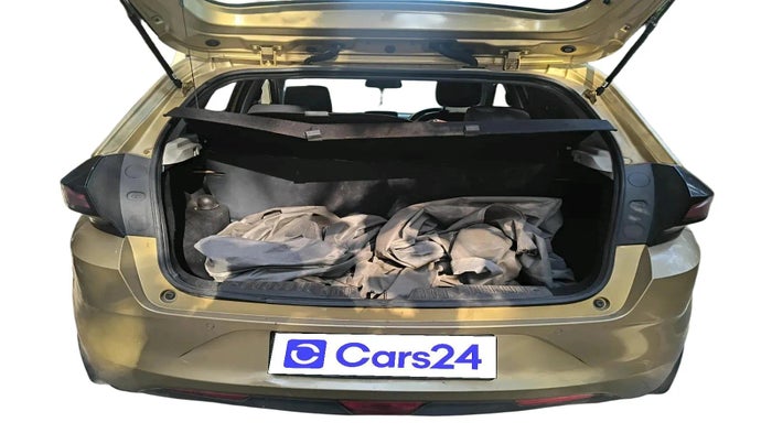 2020 Tata ALTROZ XZ PETROL, Petrol, Manual, 40,688 km, exterior