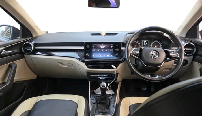 2023 Skoda SLAVIA AMBITION 1.0L TSI MT, Petrol, Manual, 21,248 km, interior