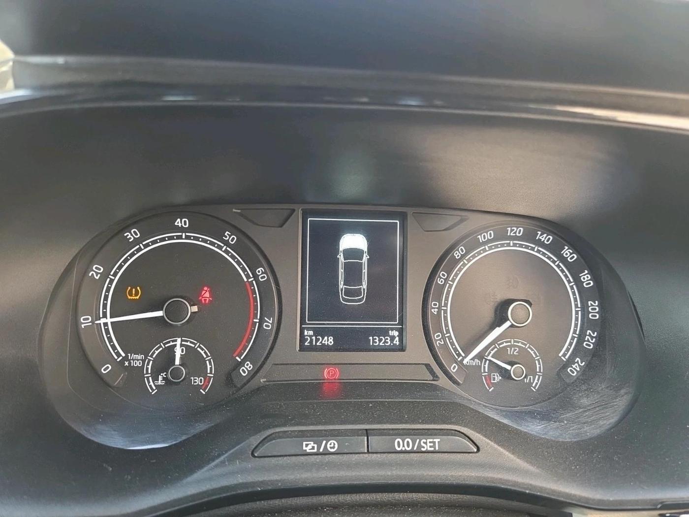 2023 Skoda SLAVIA AMBITION 1.0L TSI MT, Petrol, Manual, 21,248 km, interior