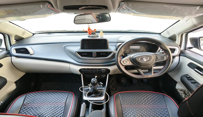 2023 Tata ALTROZ XZ CNG, CNG, Manual, 11,084 km, interior