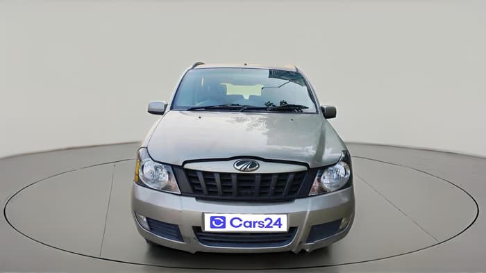 2012 Mahindra Quanto C8, Diesel, Manual, 1,37,888 km, exterior