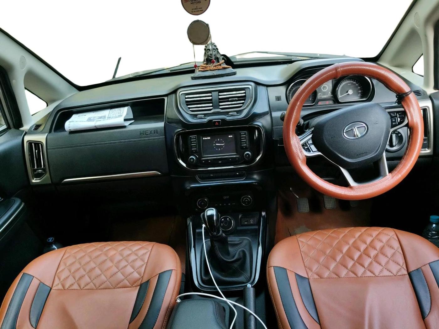 2018 Tata Hexa XM PLUS 4X2 7 STR, Diesel, Manual, 1,64,908 km, interior