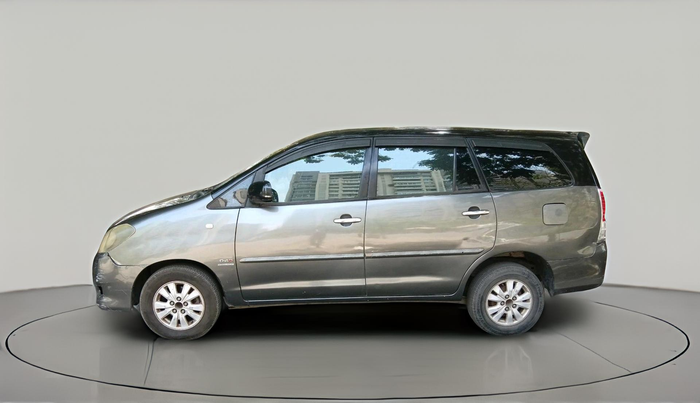2011 Toyota Innova V 2.5 7 STR, Diesel, Manual, 2,97,738 km, exterior