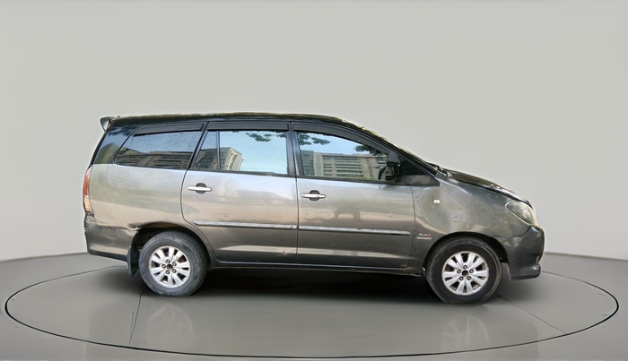 2011 Toyota Innova V 2.5 7 STR, Diesel, Manual, 2,97,738 km, exterior