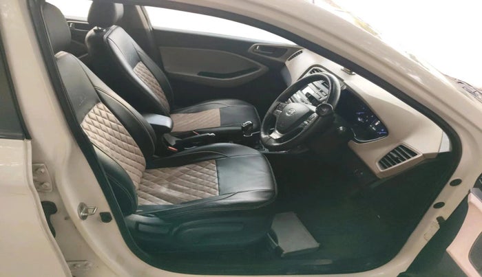 2015 Hyundai Elite i20 ASTA 1.4 CRDI, Diesel, Manual, 3,70,000 km, interior