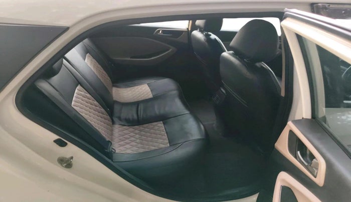 2015 Hyundai Elite i20 ASTA 1.4 CRDI, Diesel, Manual, 3,70,000 km, interior