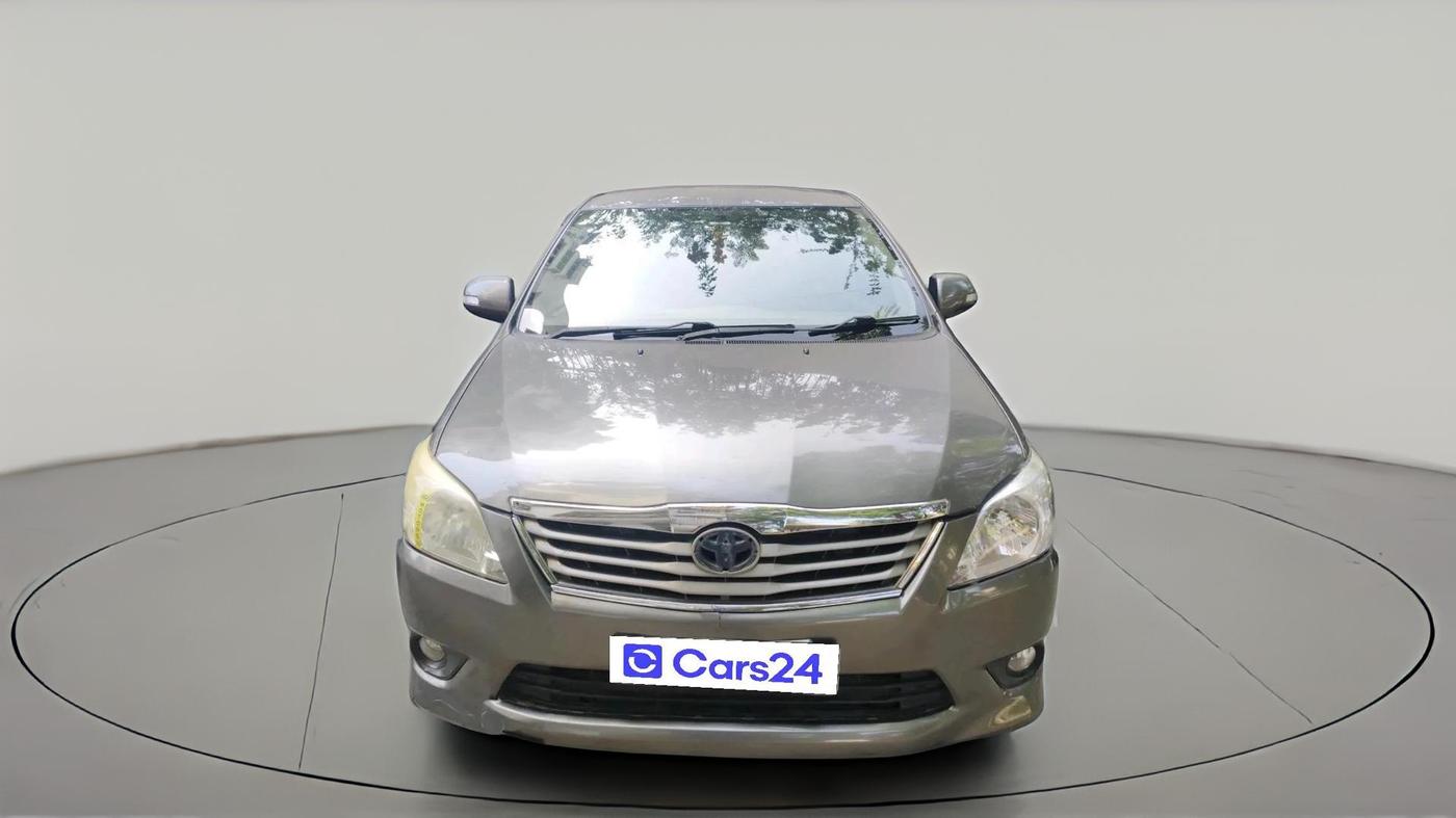 2012 Toyota Innova 2.5 VX 8 STR, Diesel, Manual, 2,38,821 km, exterior