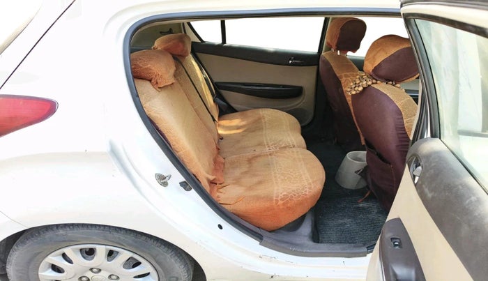 2009 Hyundai i20 MAGNA 1.2, CNG, Manual, 1,32,214 km, interior