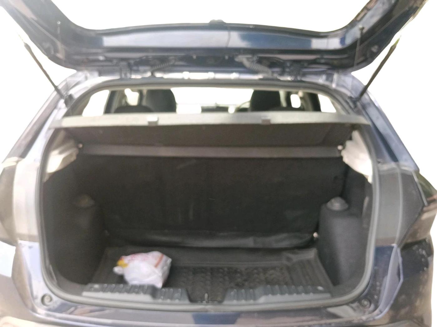 2025 Tata ALTROZ Creative S Petrol 5AMT, Petrol, Automatic, 5,240 km, exterior