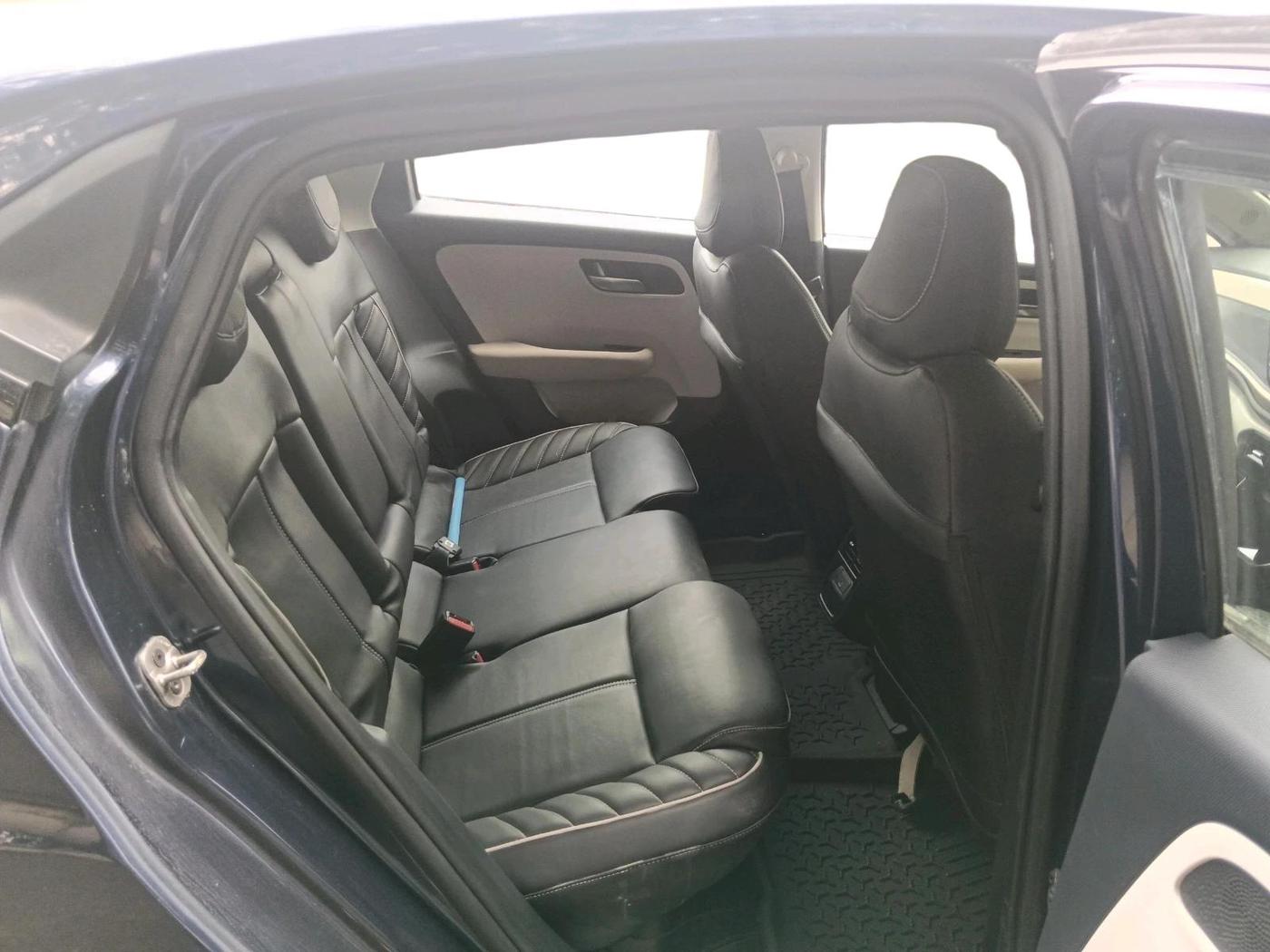 2025 Tata ALTROZ Creative S Petrol 5AMT, Petrol, Automatic, 5,240 km, interior