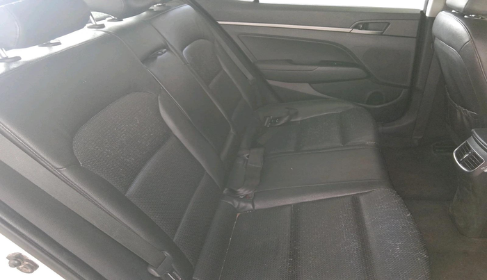 2018 Hyundai New Elantra 1.6 SX (O) AT DIESEL, Diesel, Automatic, 1,43,535 km, interior
