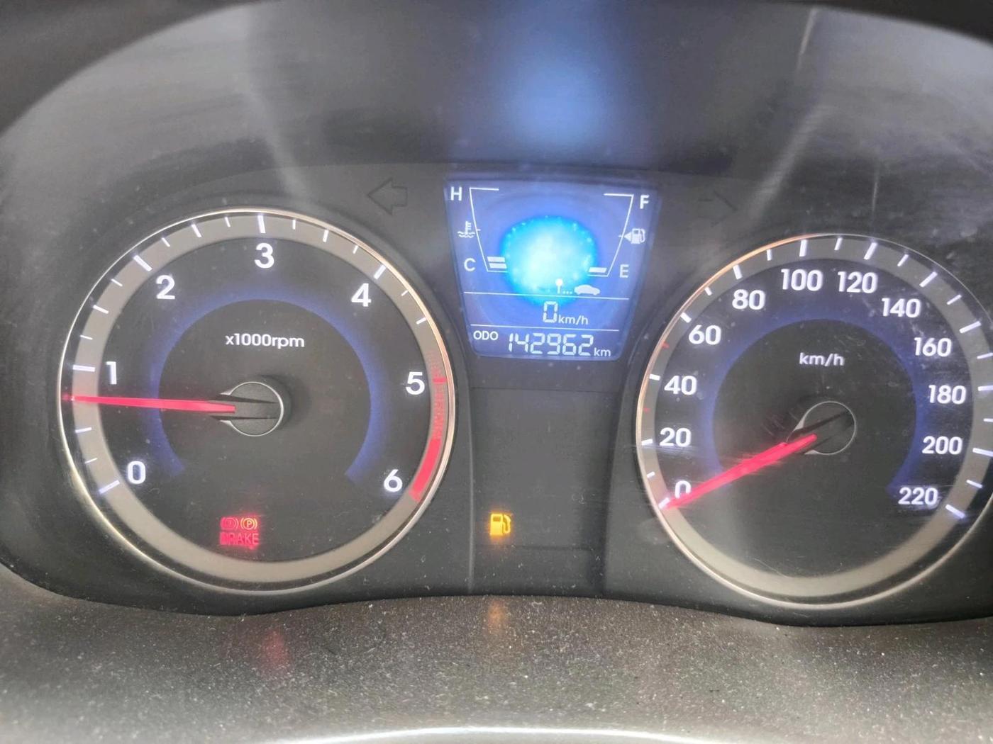 2012 Hyundai Verna FLUIDIC 1.6 CRDI EX, Diesel, Manual, 1,42,962 km, interior