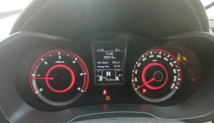 2019 Mahindra XUV300 W8 (O) 1.5 DIESEL, Diesel, Manual, 75,228 km, interior