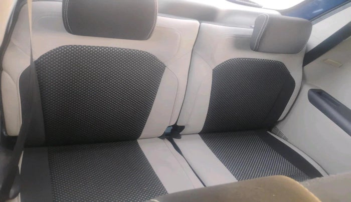 2020 Renault TRIBER RXZ, Petrol, Manual, 30,258 km, interior