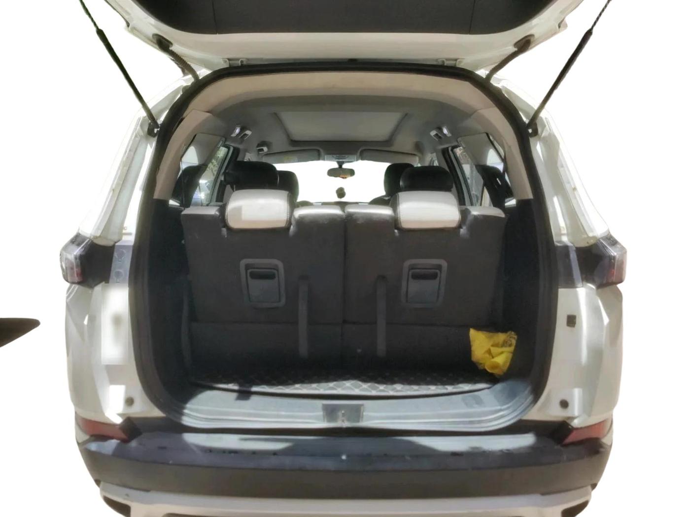 2022 Tata Safari XT PLUS, Diesel, Manual, 1,46,203 km, exterior