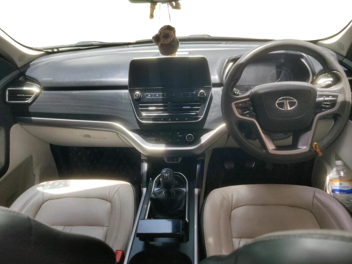 2022 Tata Safari XT PLUS, Diesel, Manual, 1,46,203 km, interior