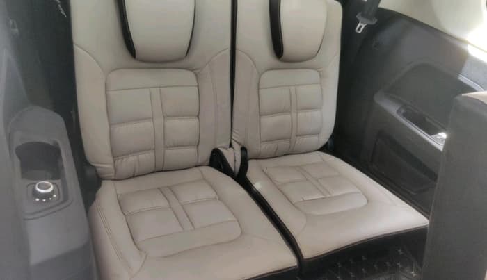 2022 Tata Safari XT PLUS, Diesel, Manual, 1,46,203 km, interior