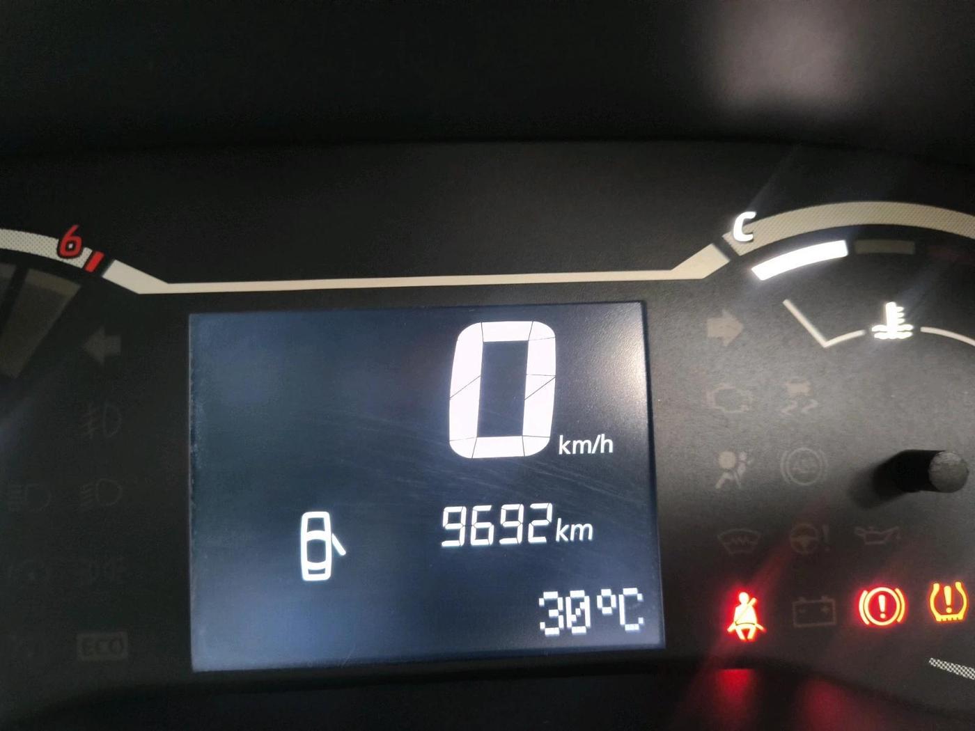 2024 Nissan MAGNITE XL, Petrol, Manual, 9,692 km, interior