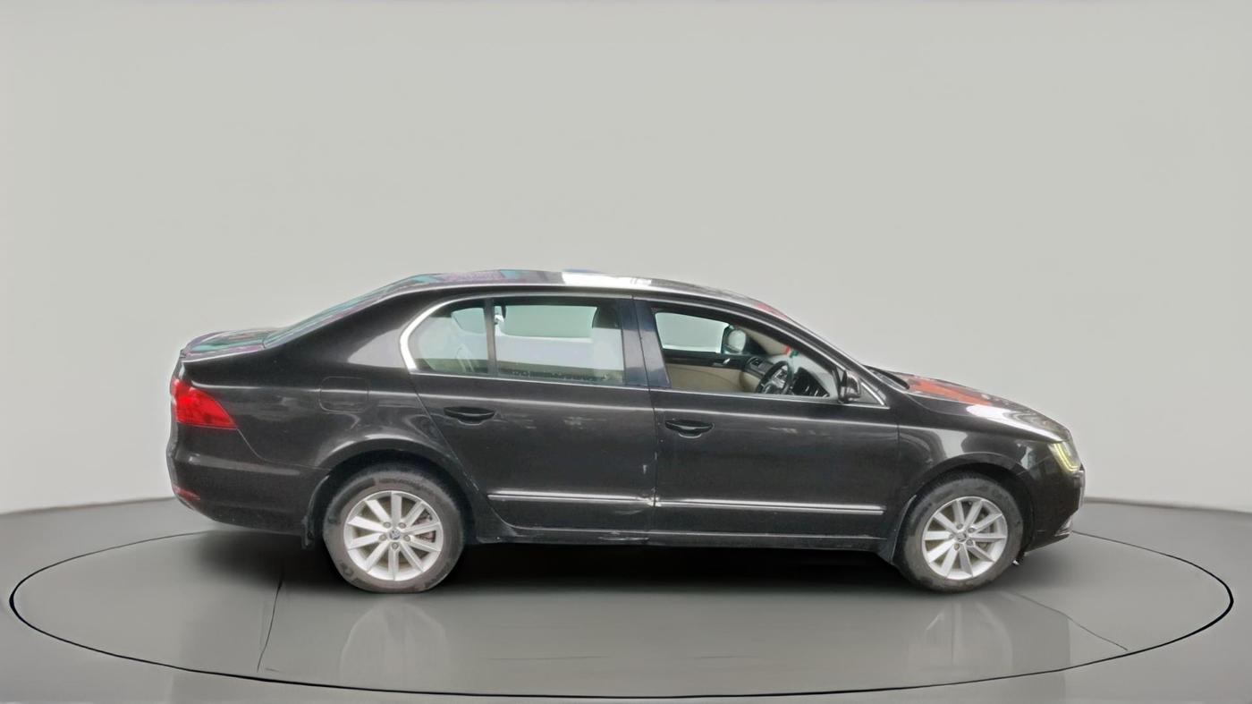2015 Skoda Superb ELEGANCE 2.0 TDI CR AT, Diesel, Automatic, 92,140 km, exterior