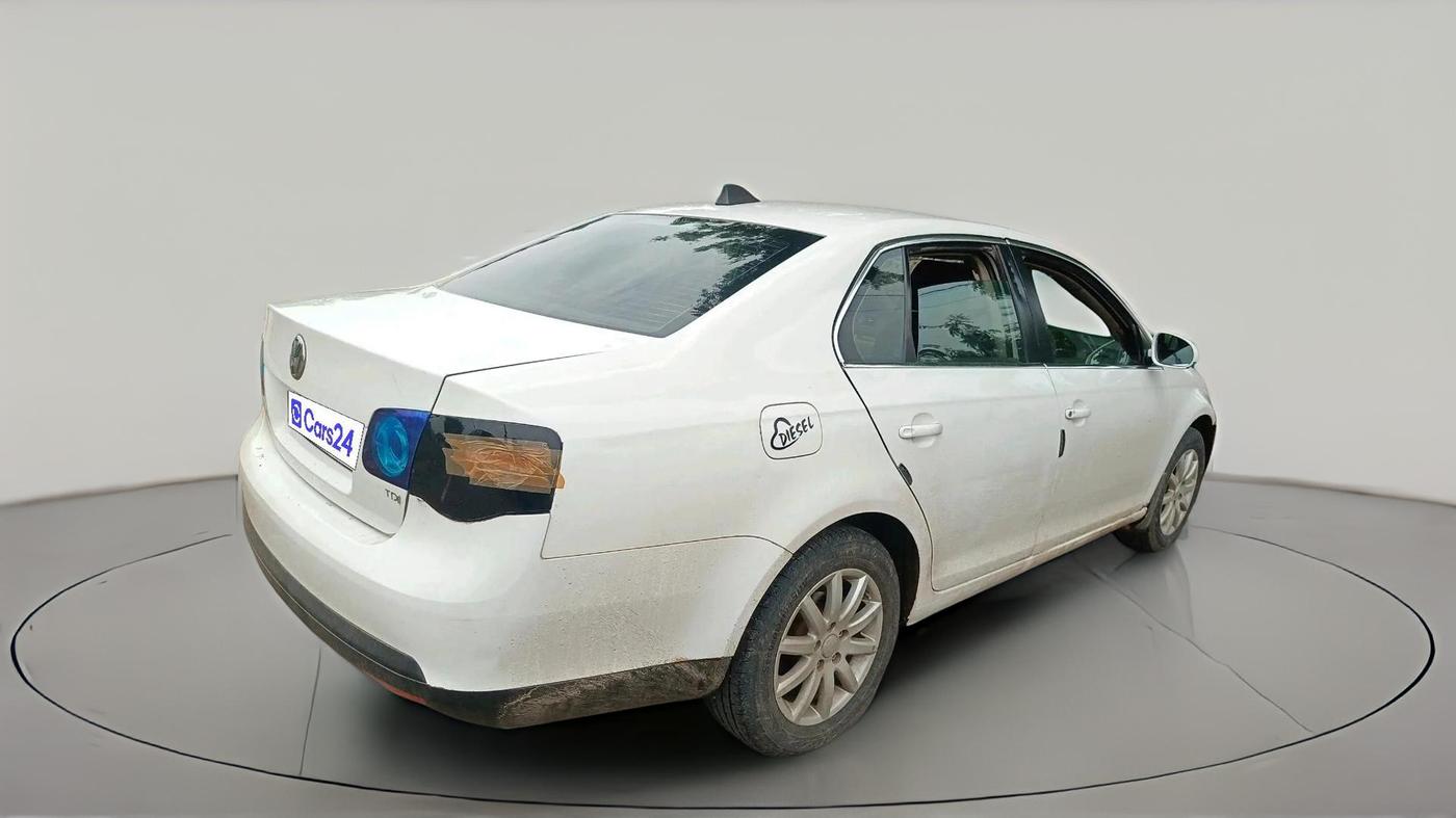 2011 Volkswagen Jetta COMFORTLINE 2.0L TDI, Diesel, Manual, 1,67,520 km, exterior