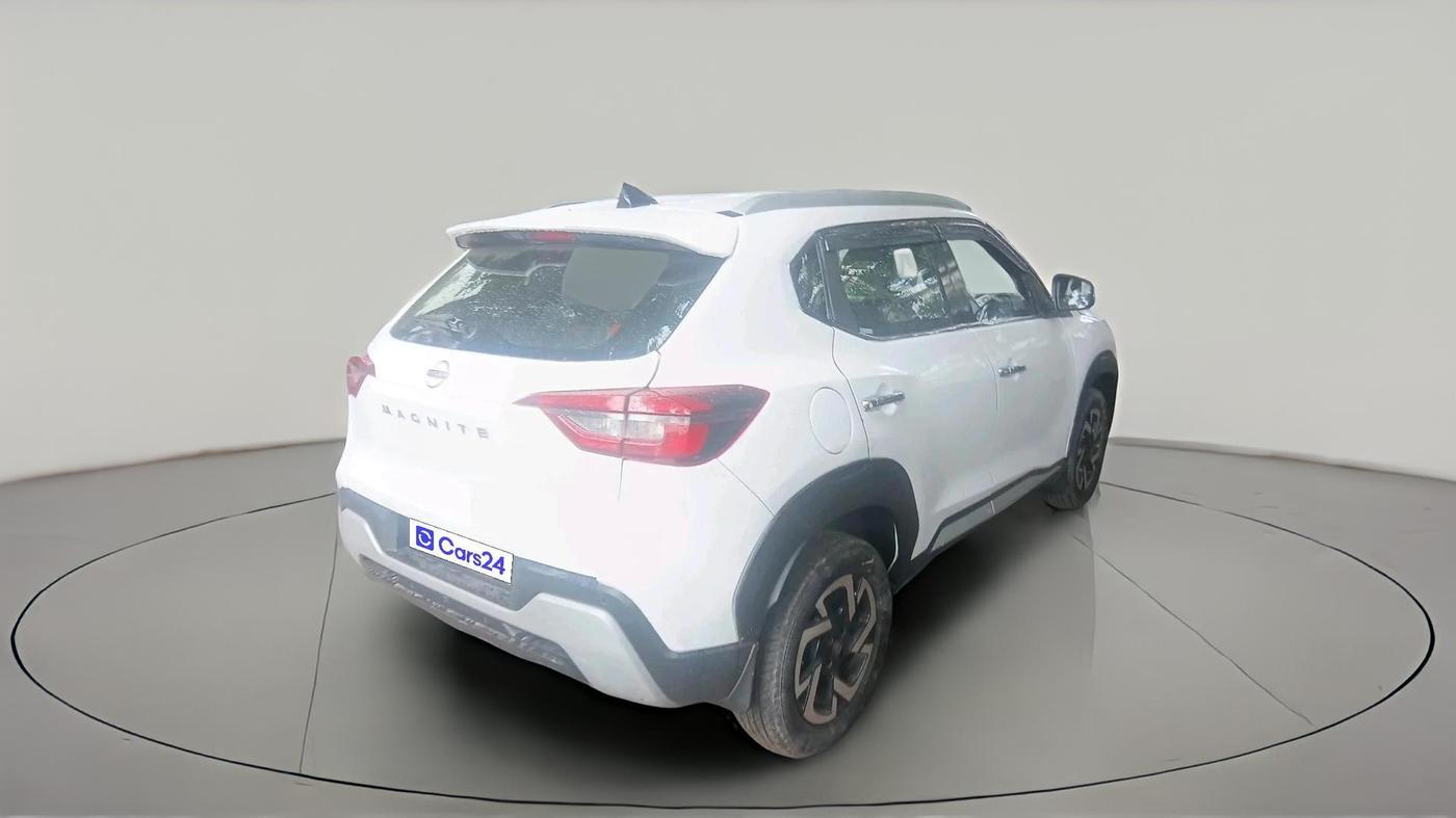 2022 Nissan MAGNITE XV EXECUTIVE, Petrol, Manual, 8,835 km, exterior
