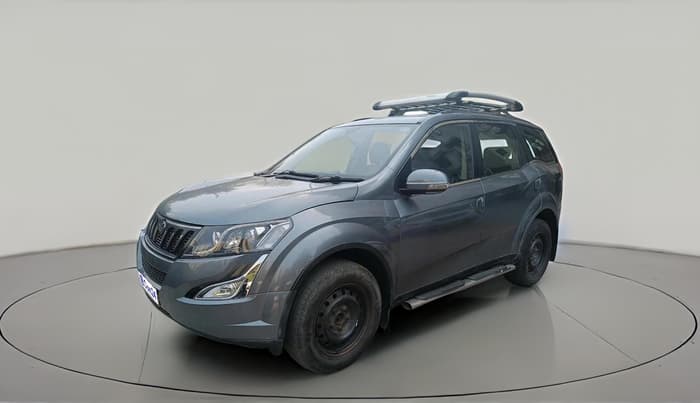 2014 Mahindra XUV500 W4, Diesel, Manual, 2,15,039 km, exterior