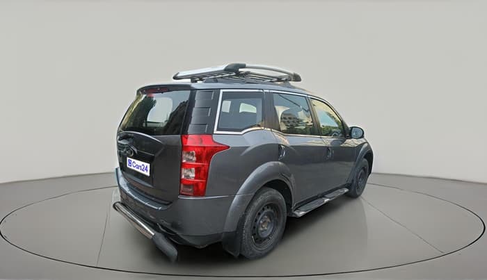 2014 Mahindra XUV500 W4, Diesel, Manual, 2,15,039 km, exterior