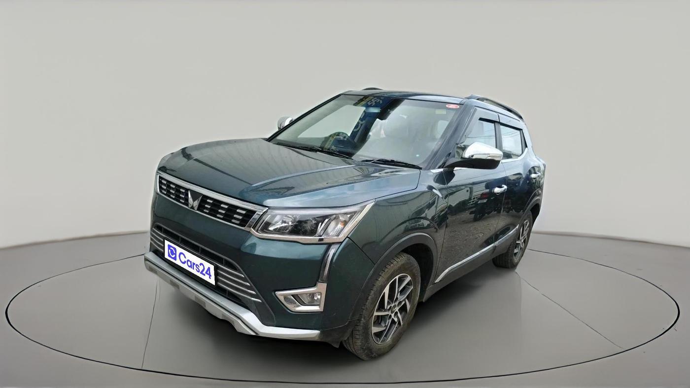 2022 Mahindra XUV300 W8 (O) 1.5 DIESEL AMT, Diesel, Automatic, 46,730 km, exterior