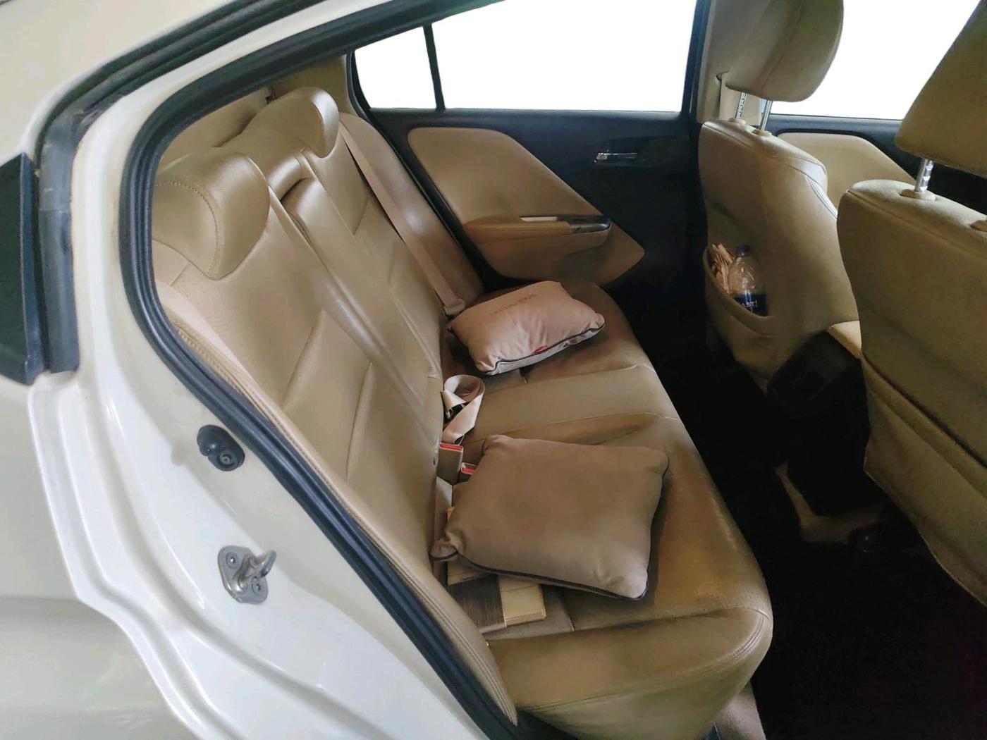 2016 Honda City 1.5L I-DTEC VX, Diesel, Manual, 1,31,744 km, interior