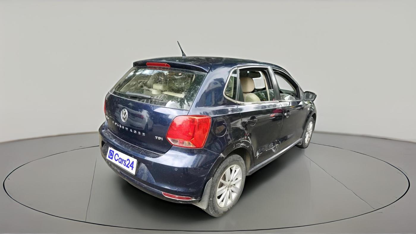 2014 Volkswagen Polo HIGHLINE1.5L, Diesel, Manual, 1,72,261 km, exterior