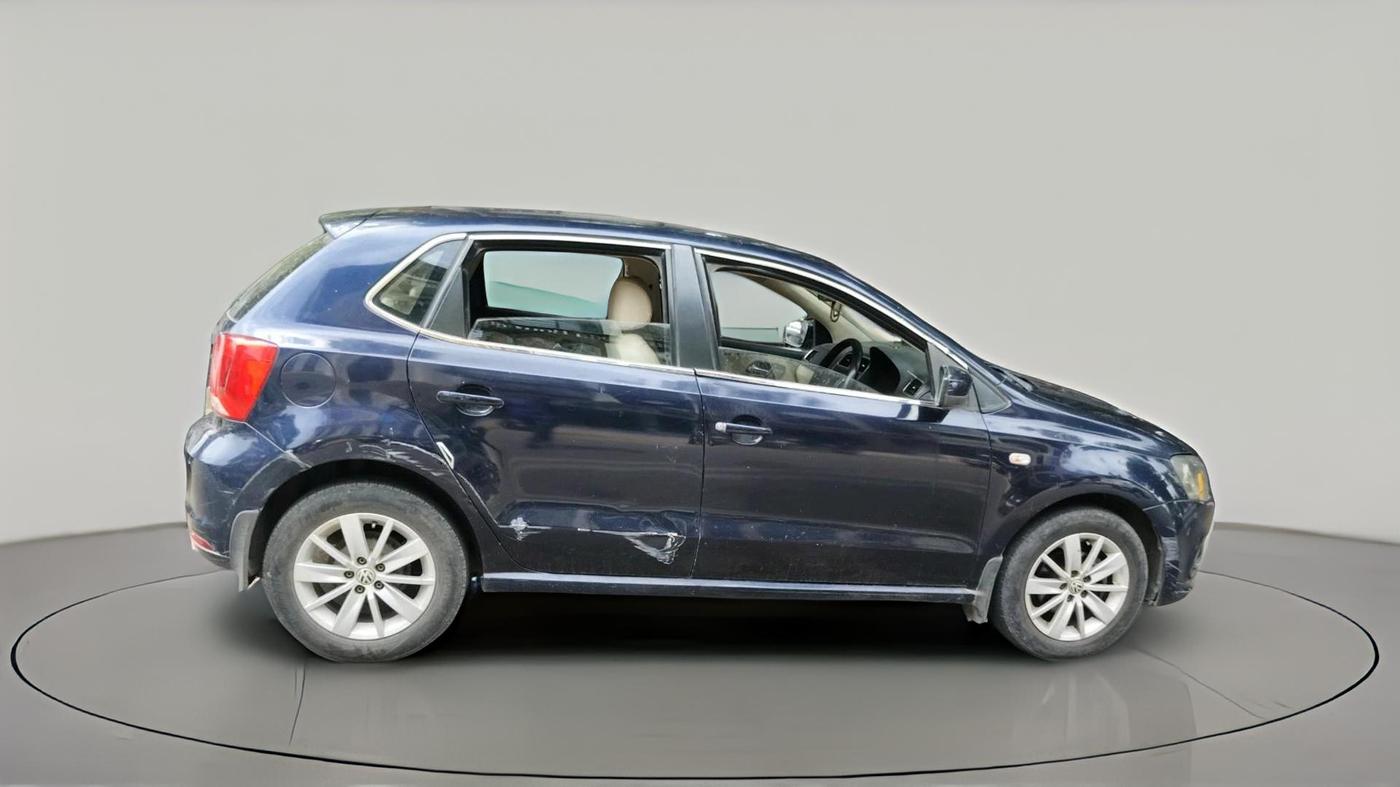 2014 Volkswagen Polo HIGHLINE1.5L, Diesel, Manual, 1,72,261 km, exterior