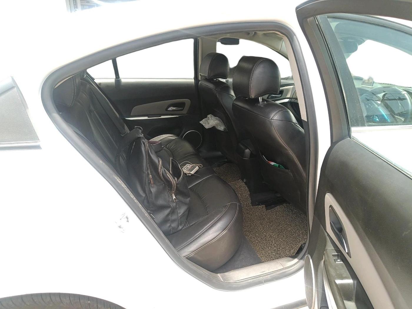 2015 Chevrolet Cruze LTZ AT, Diesel, Automatic, 82,791 km, interior