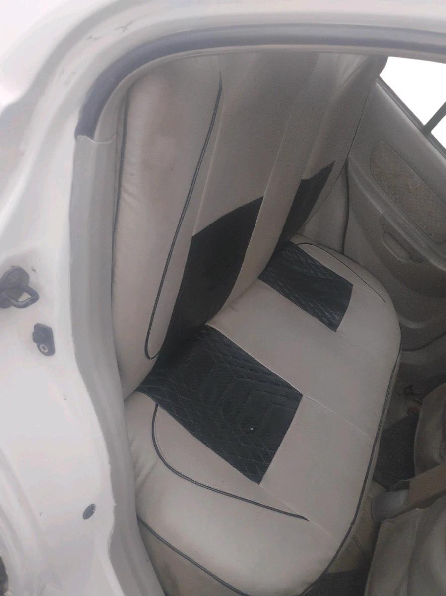 2011 Hyundai Accent GLE, CNG, Manual, 30,650 km, interior
