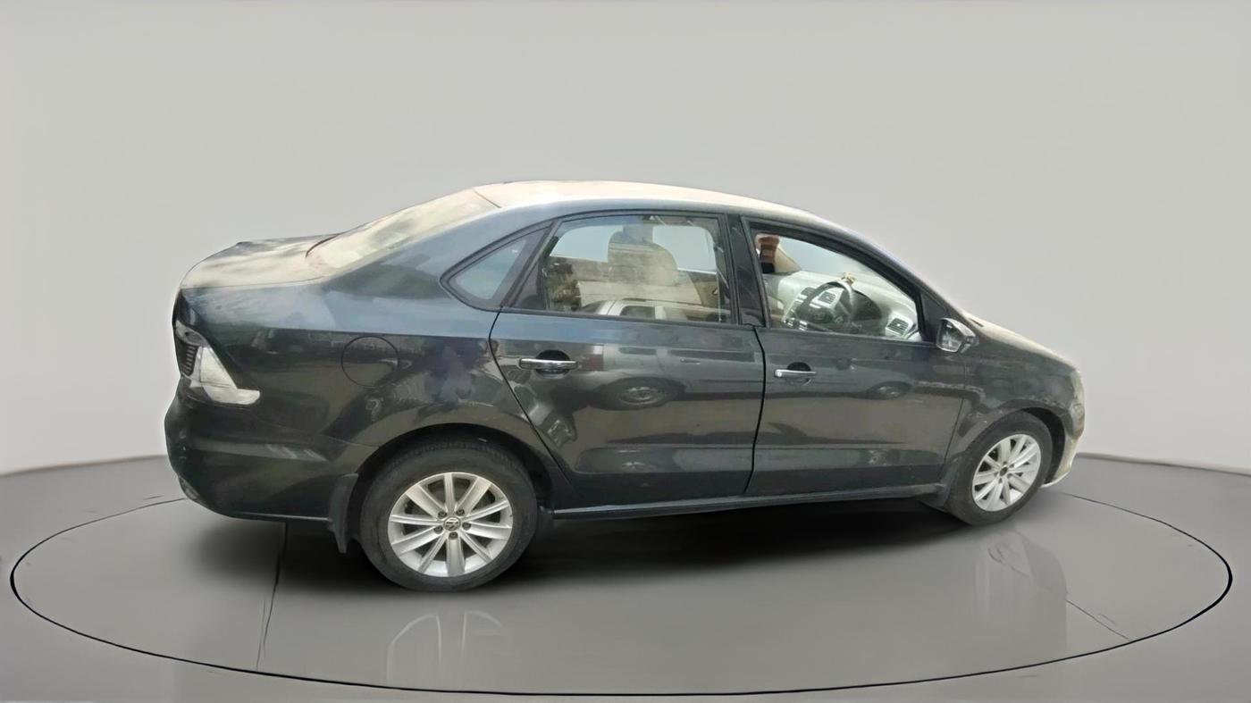 2016 Volkswagen Vento HIGHLINE PETROL AT, Petrol, Automatic, 97,956 km, exterior