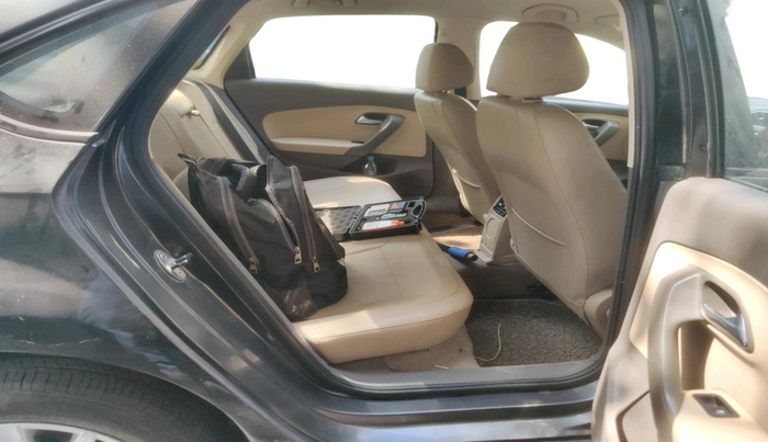 2016 Volkswagen Vento HIGHLINE PETROL AT, Petrol, Automatic, 97,956 km, interior