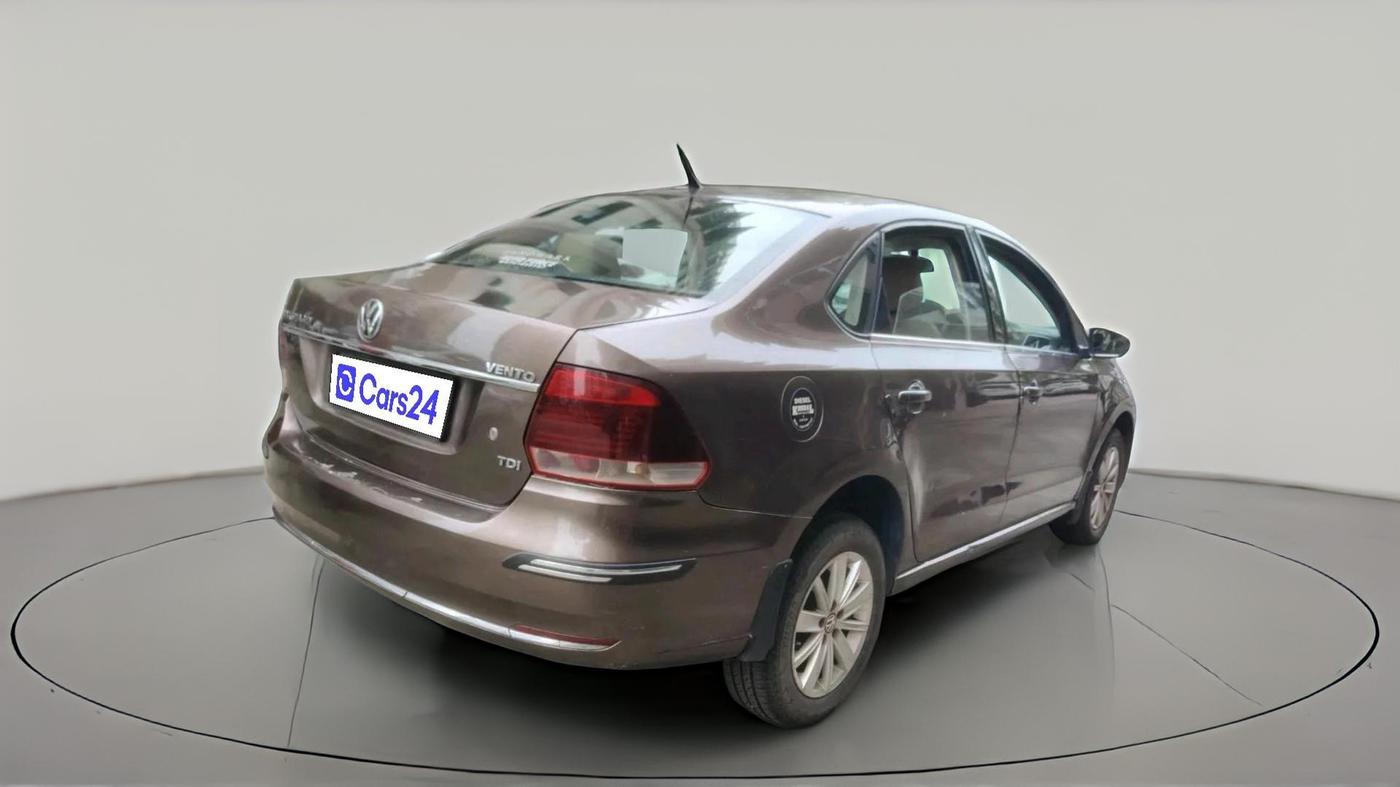 2016 Volkswagen Vento HIGHLINE DIESEL 1.5, Diesel, Manual, 1,10,692 km, exterior