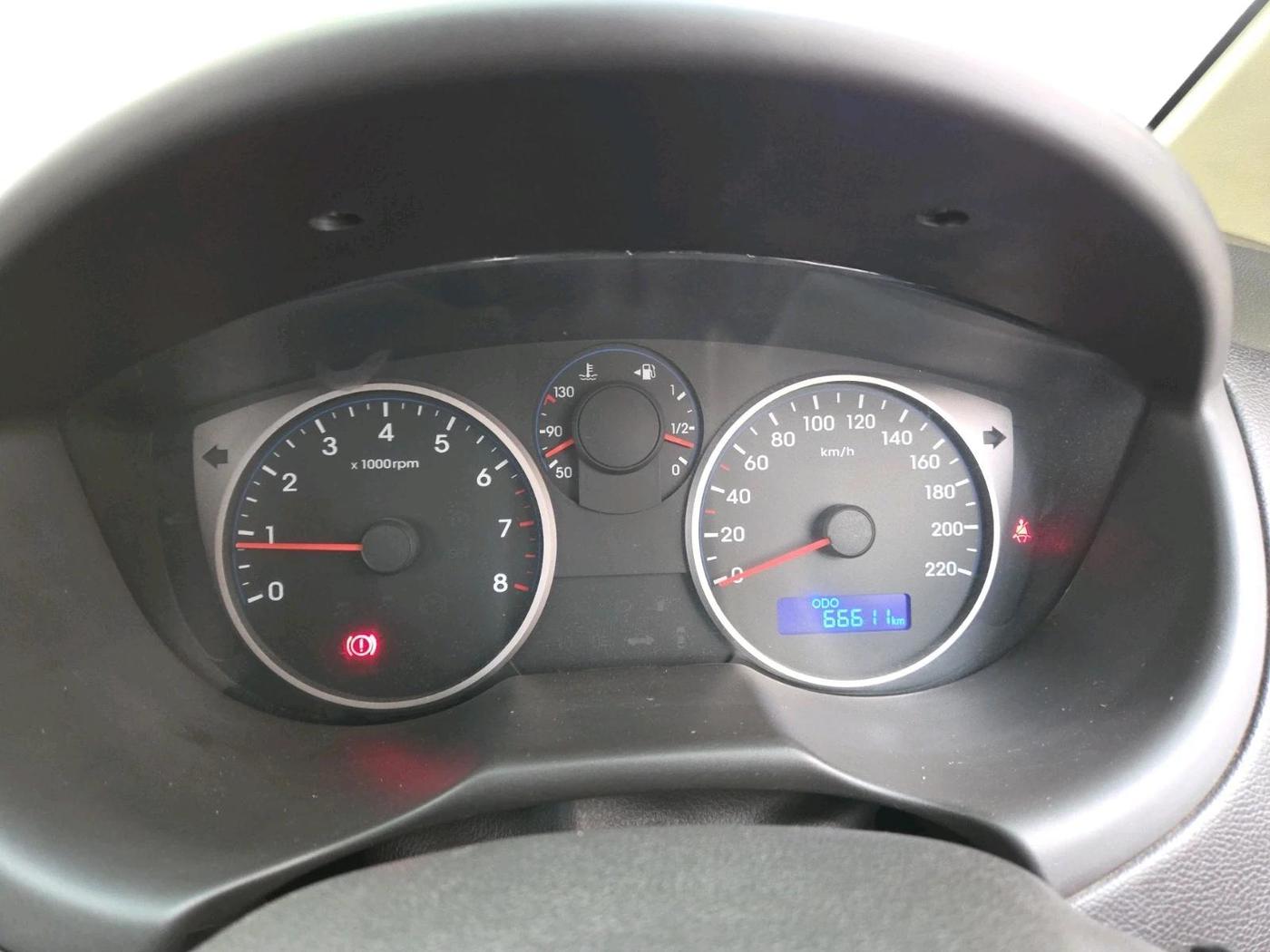 2013 Hyundai i20 MAGNA 1.2, Petrol, Manual, 66,611 km, interior