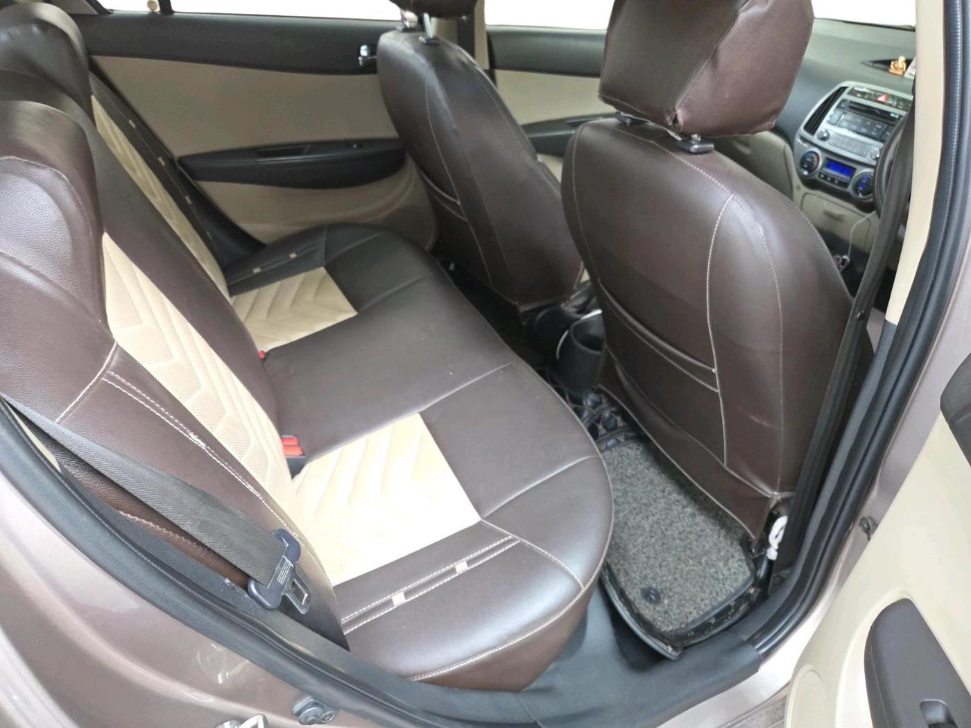 2013 Hyundai i20 MAGNA 1.2, Petrol, Manual, 66,611 km, interior