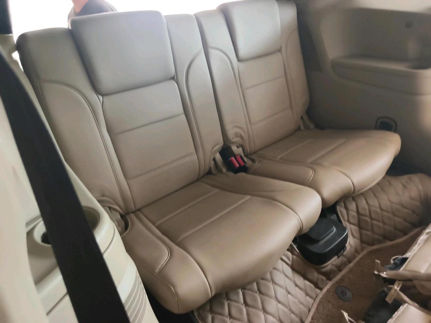 2017 Ford Endeavour TITANIUM 3.2 4X4 AT, Diesel, Automatic, 1,42,094 km, interior