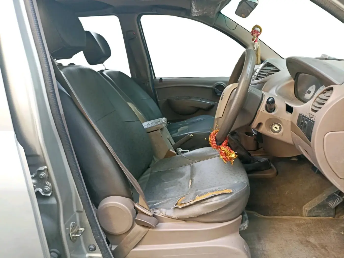 2011 Mahindra Xylo D2 BS III, Diesel, Manual, 1,46,162 km, interior